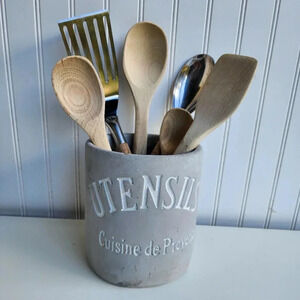 Mud Pie Concrete Utensils Crock Gray Set + Wooden Spoons R15